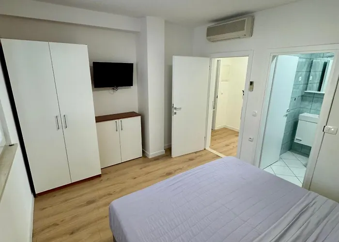 Rozika アパート Baška Voda